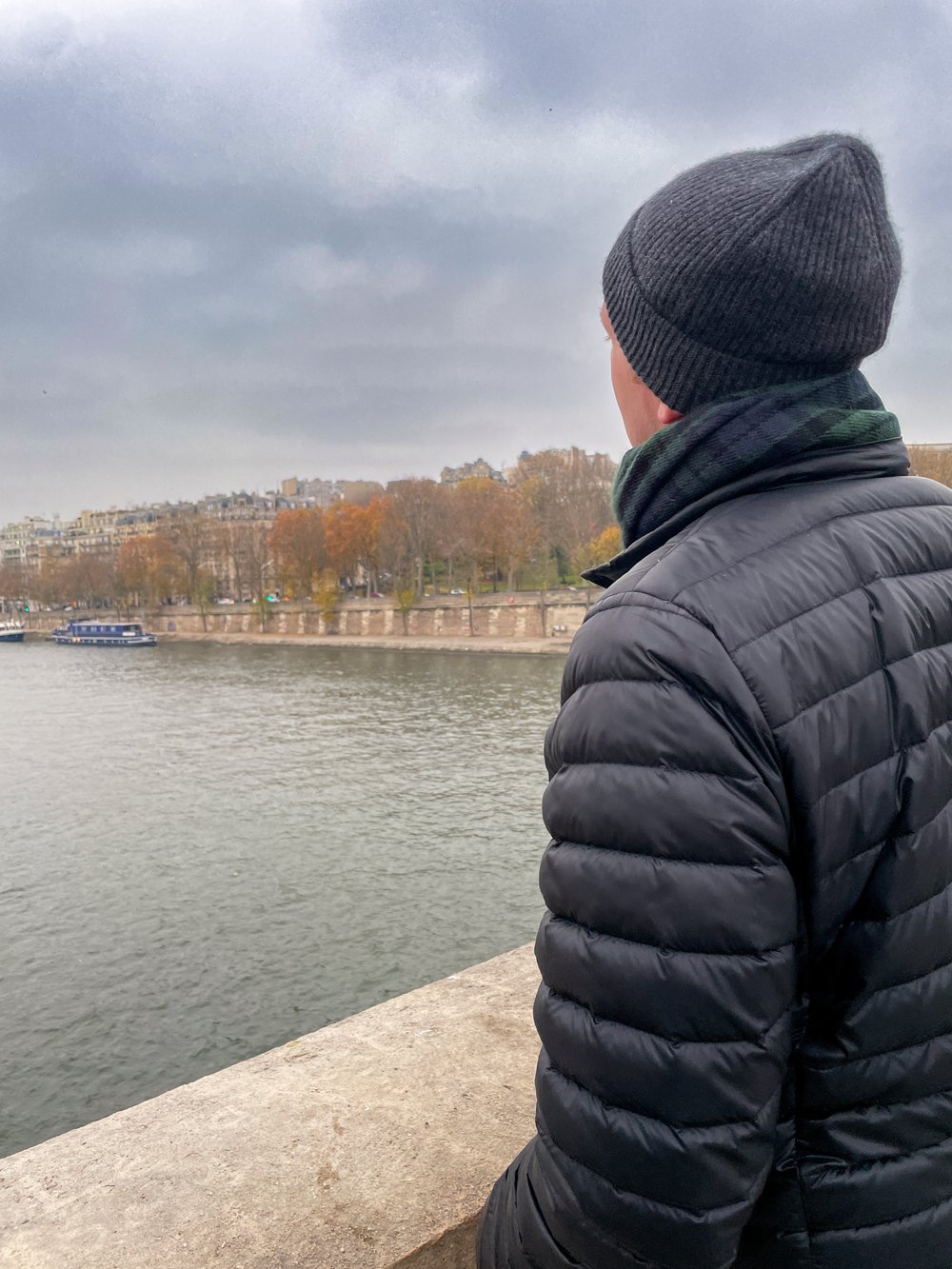 Walking toward Eiffel Tower in December.JPG