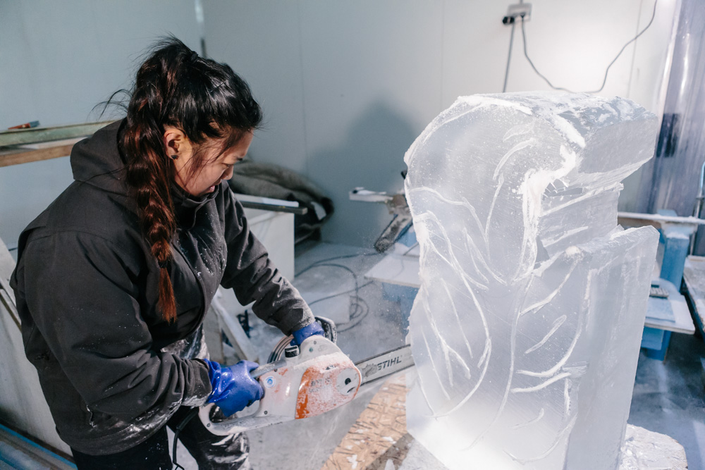 anne-marie-taberdo-ice-sculpture-22.jpg