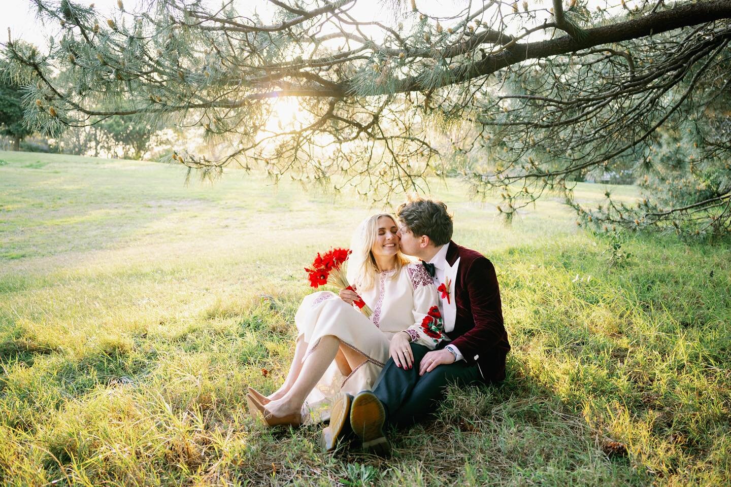 Lauren and Bren. Just married and absolutely glowing with joy. So it was only fitting to chase down some golden light to set the scene. 😎 

Married by @beccelebrant