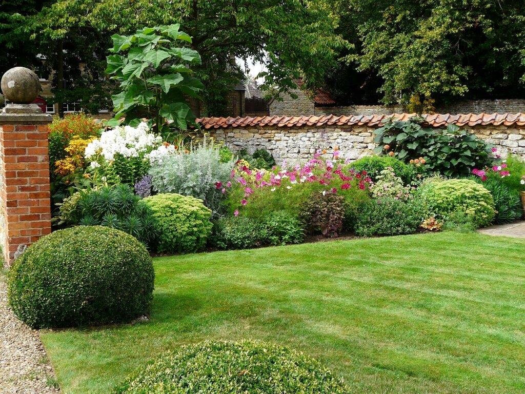 Planting in Lincolnshire garden.jpg