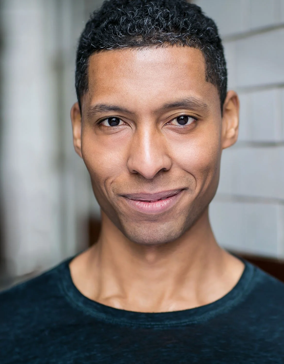 Emile Clarke headshot