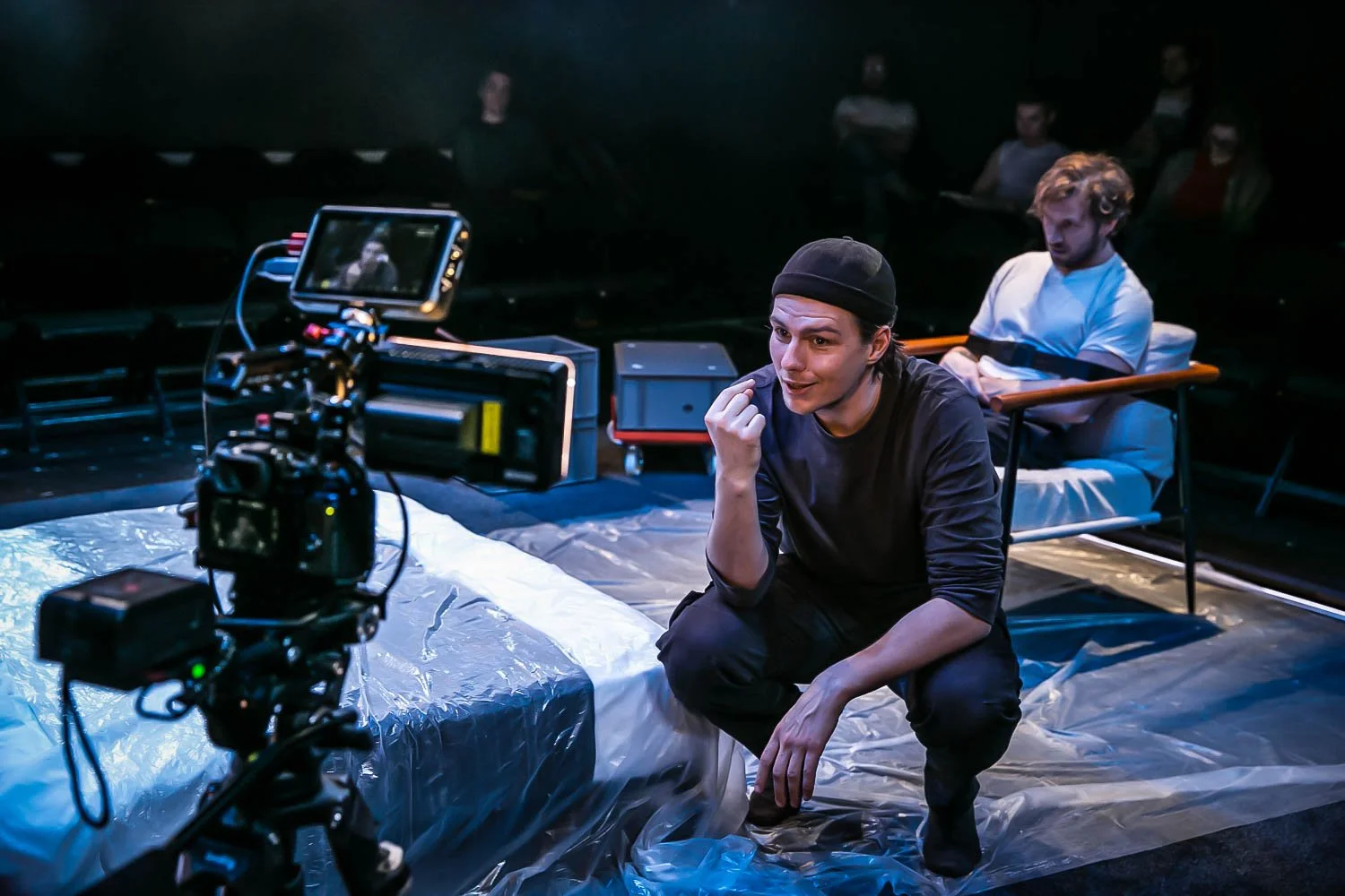 Snowflakes theatre show photography london.jpg