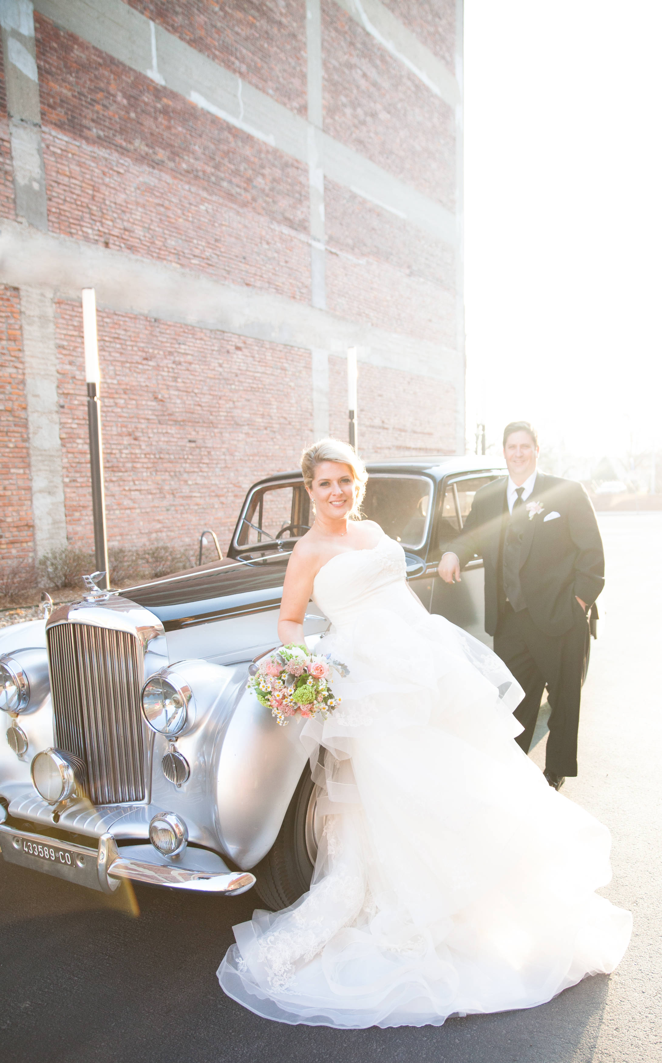 Stress-free in KC, Celebrating Meghan &amp; Carter’s Stunning Springtime Wedding!     