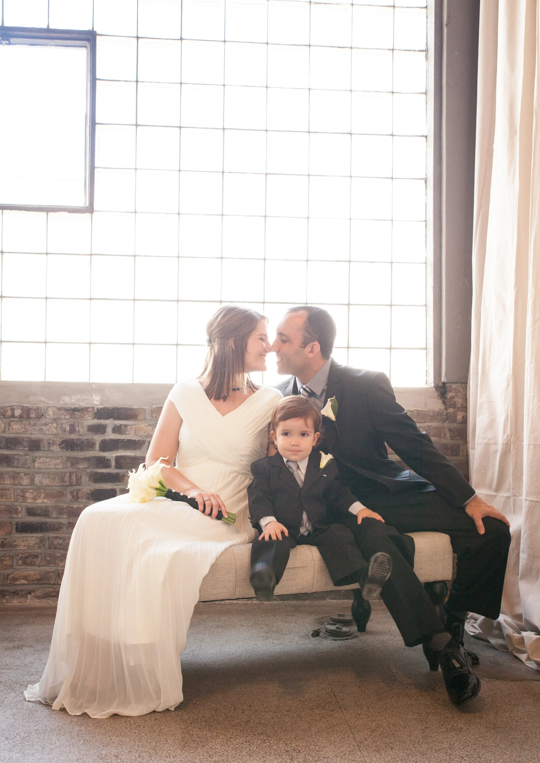 Real Wedding Wednesday: Kimberly &amp; Brian feel the heat during Blue October