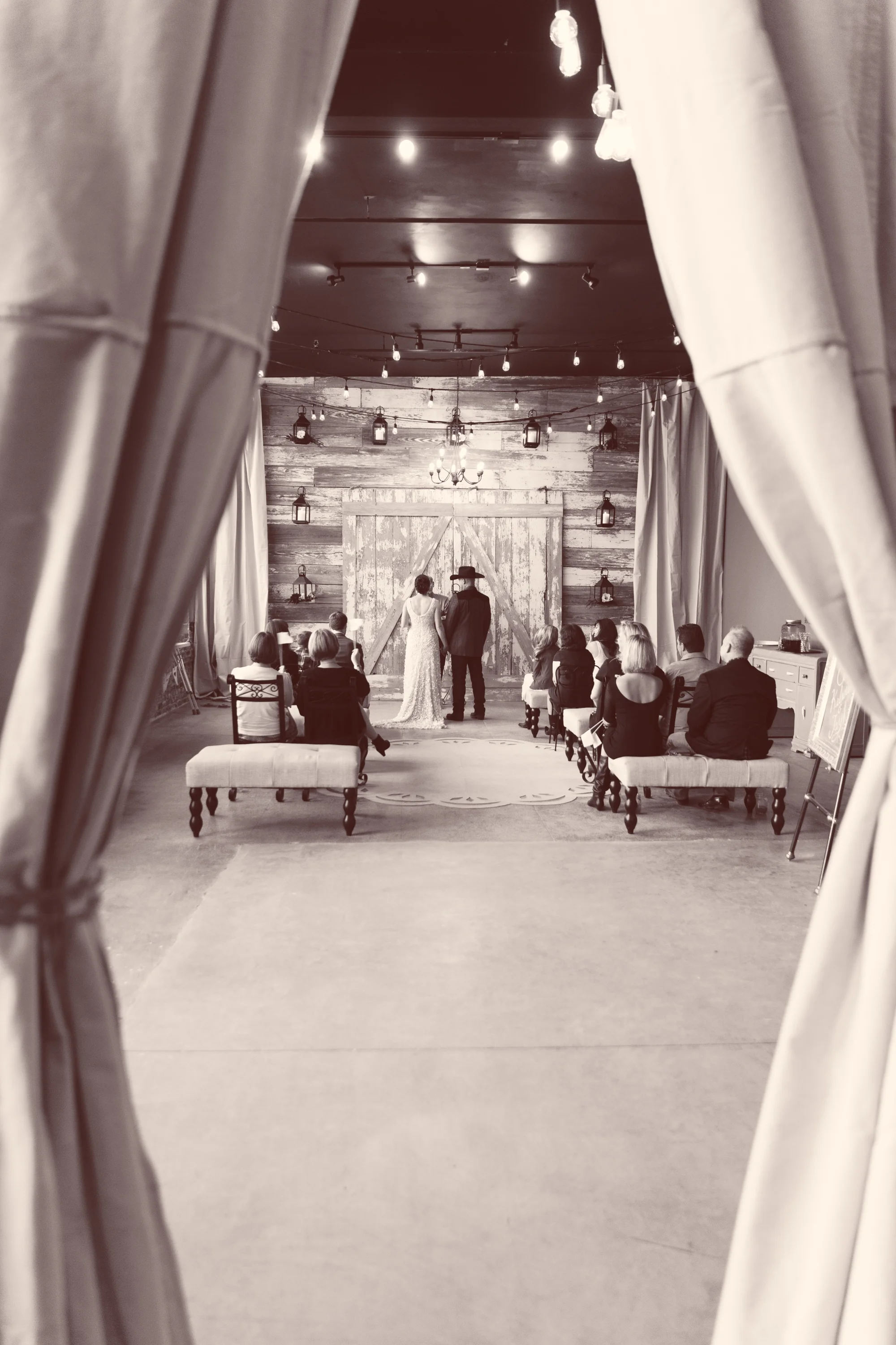 Real Wedding Wednesday: Kelvie &amp; Jay Family Focused