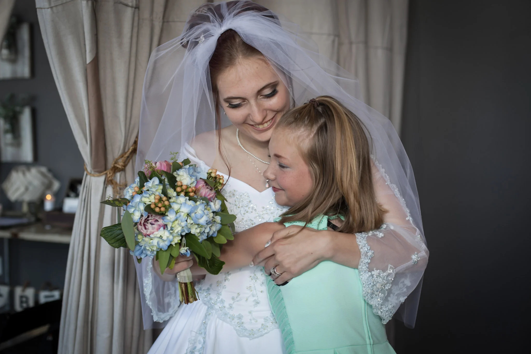 Kansas+City-Small+Wedding-Elope_Intimate_Ceremony_Mother's+Day7.jpg