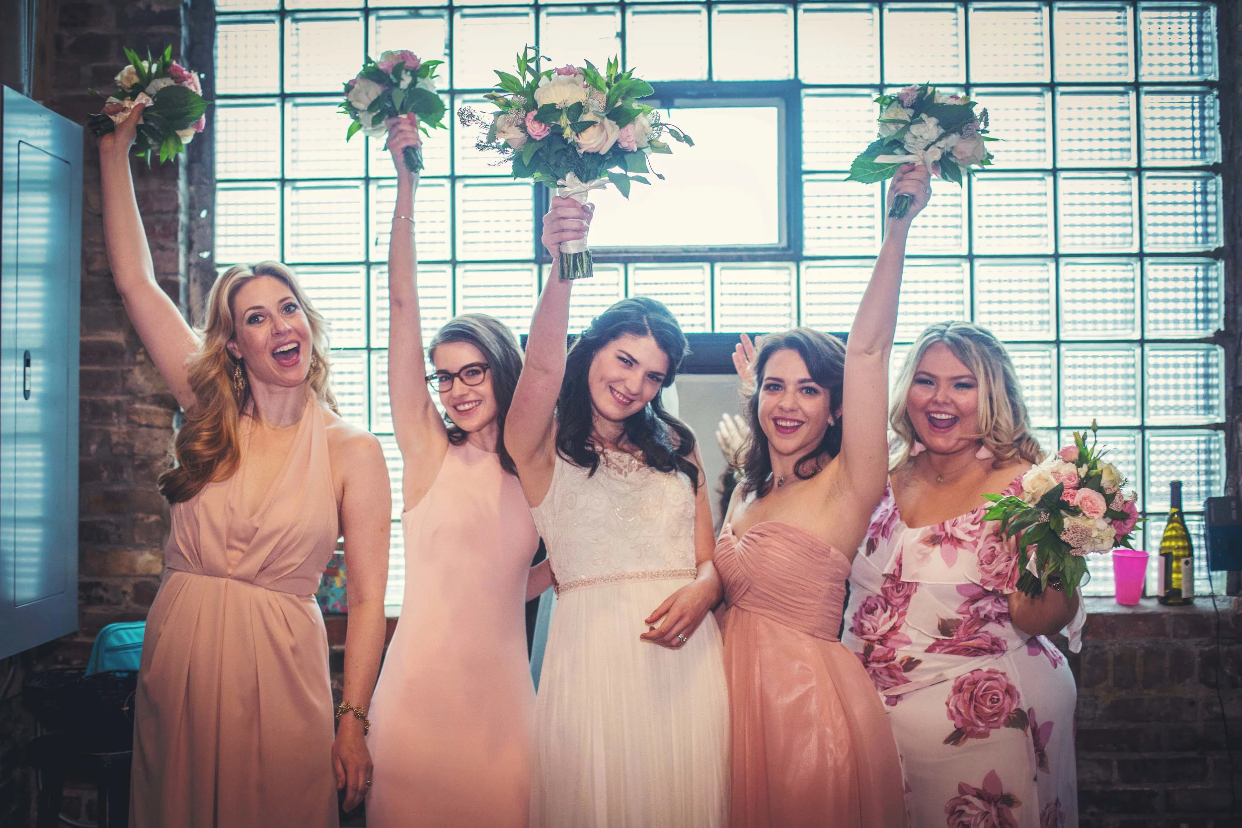Kansas+City_Small+Wedding_Elope_Intimate_Ceremony_Best+Friends_Kaite&Austin20170429-122b.jpg