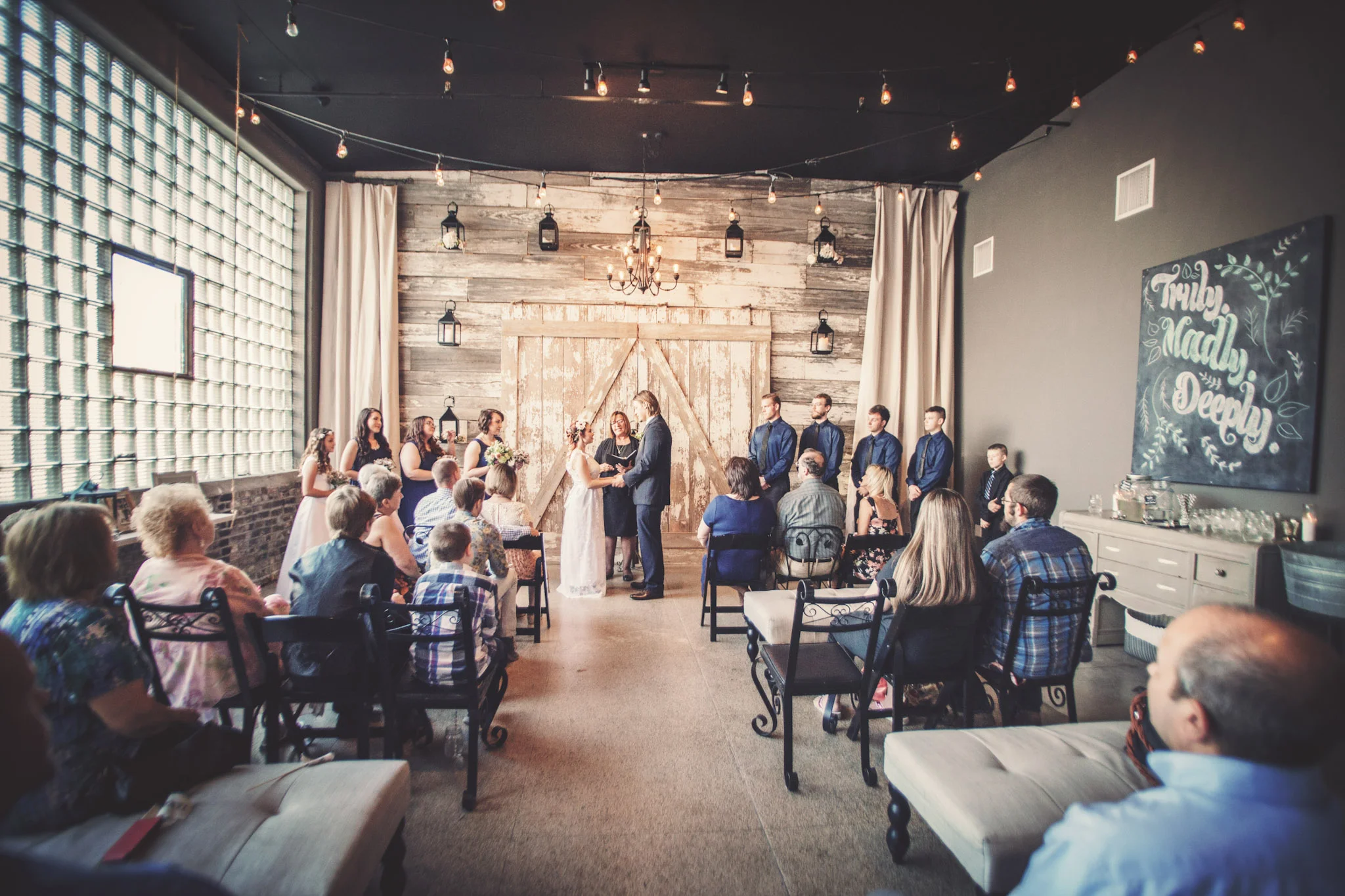 Kansas_City_Small_Wedding_Venue_Elope_Intimate_Ceremony_Budget_Affordable_Sophie&Philip_108b.jpg
