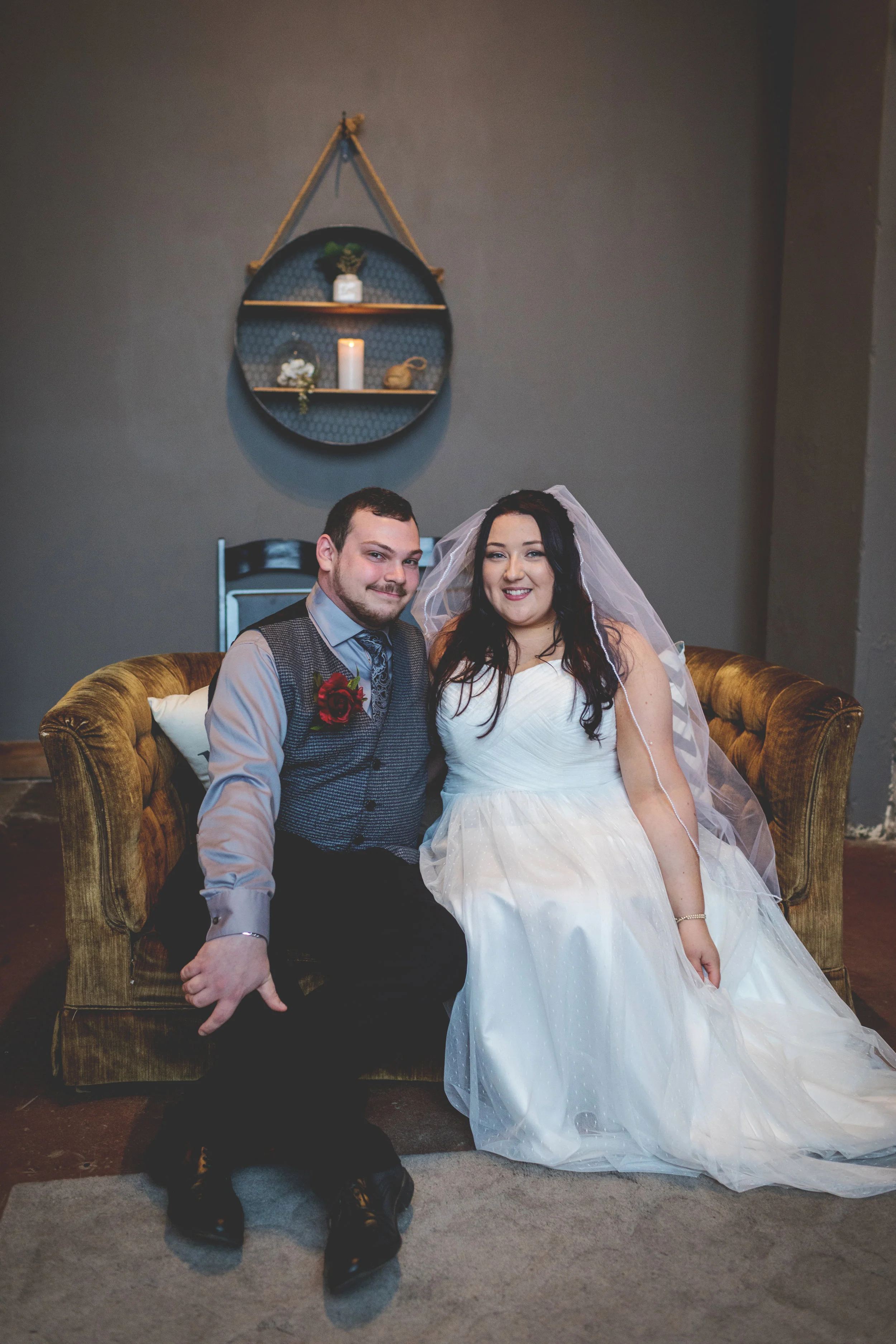 Home Is Where The Heart Is: Jo &amp; Ross’s Affordable Kansas CIty Wedding