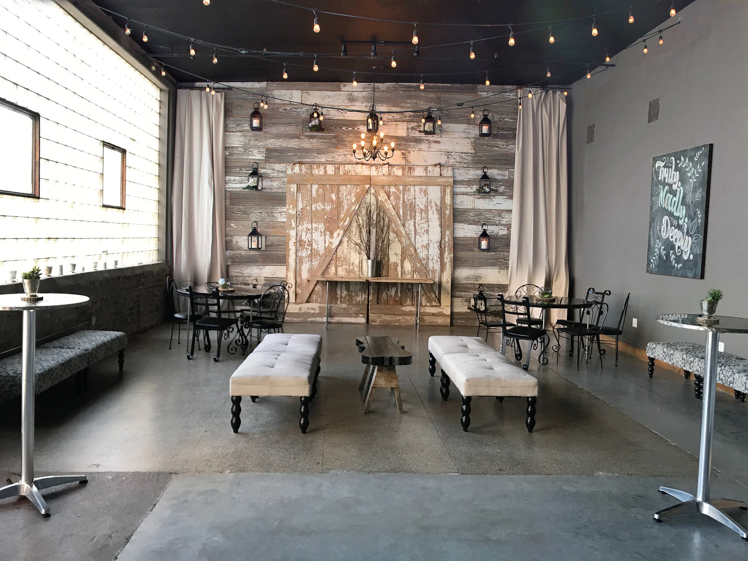 $500 OFF! THE VOW EXCHANGE BOTTLES &amp; BITES PACKAGE THIS WINTER