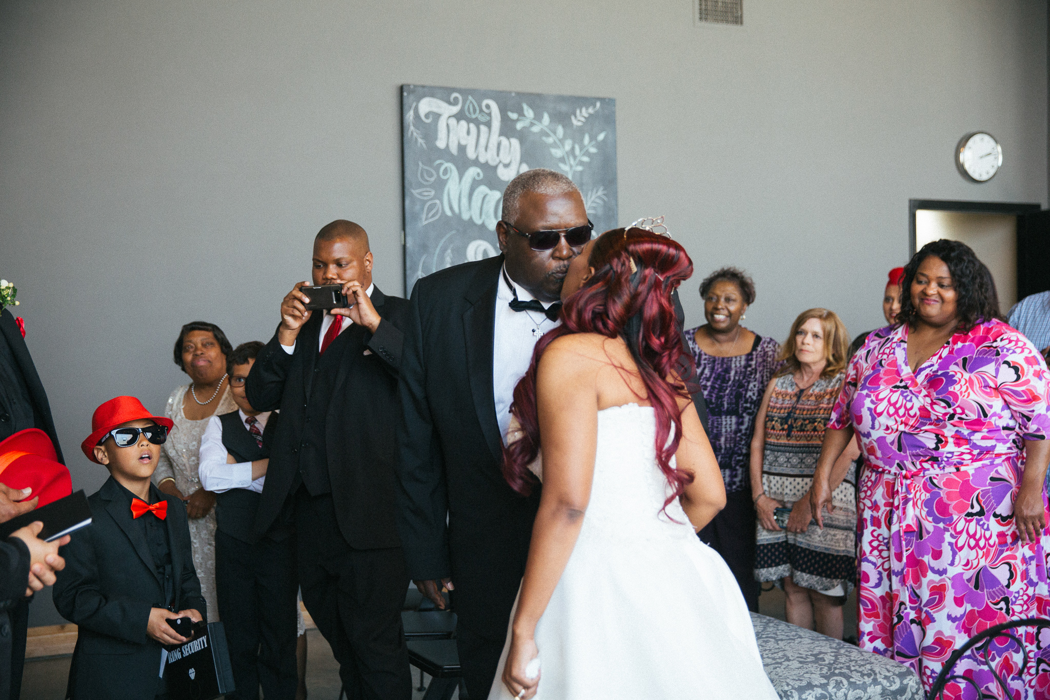 Wedding_Day_Moments_To_Do_List_IMG-103.jpg