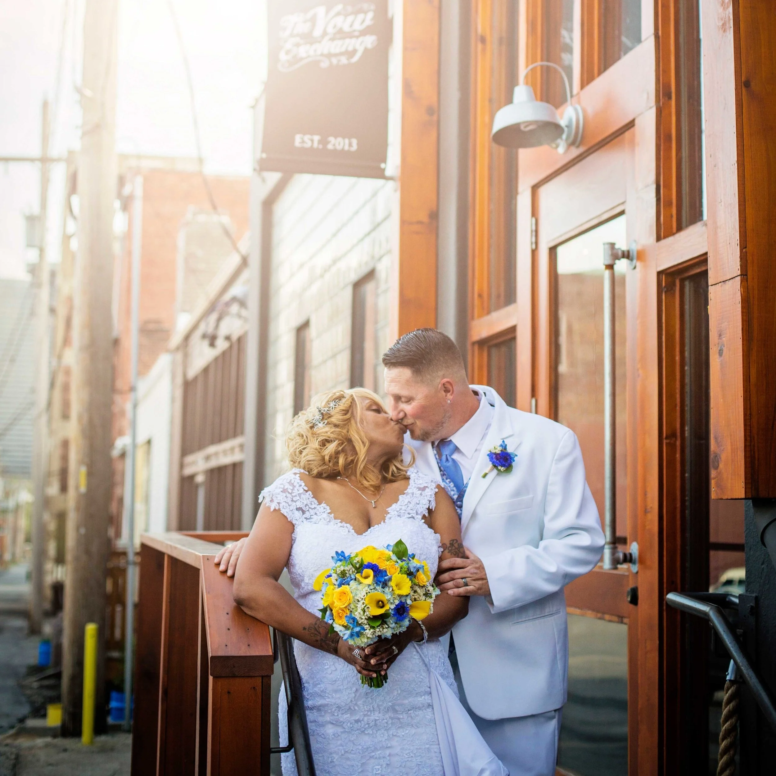 Simply Electric: Mico &amp; Daniel Light Up Kansas City With Their Bold (Yet Budget Friendly) Wedding!