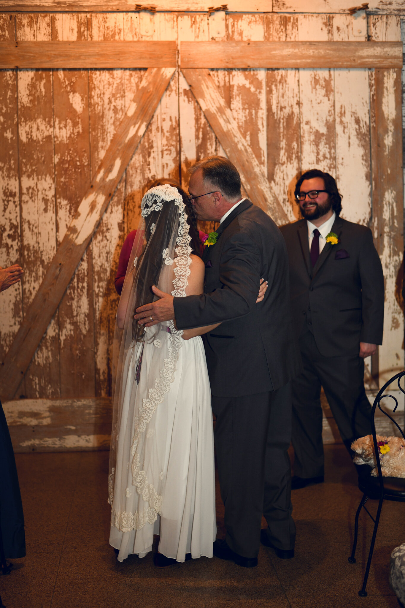 small_intimate_wedding_at_the_vow_exchange_chapel_kansas_city_mo_covid-19_coronavirus_wedding_DSC_1036-2.jpg