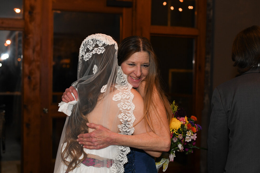 small_intimate_wedding_at_the_vow_exchange_chapel_kansas_city_mo_covid-19_coronavirus_wedding_DSC_1228.jpg