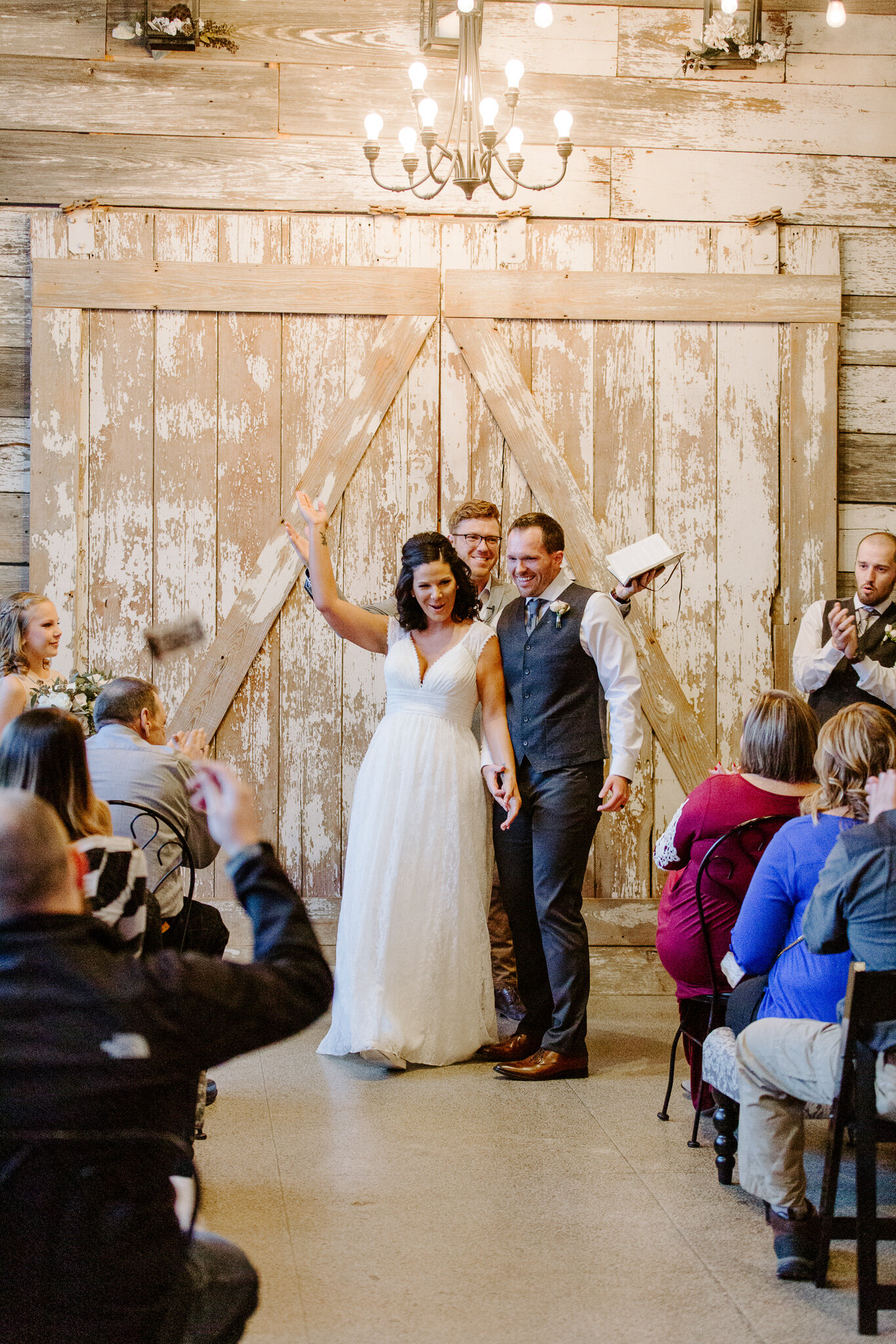 Cozy_Winter_Wedding_at_Intimate_Kansas_City_Missouri_Wedding_Venue_Varonnica&Skyler-301.jpg