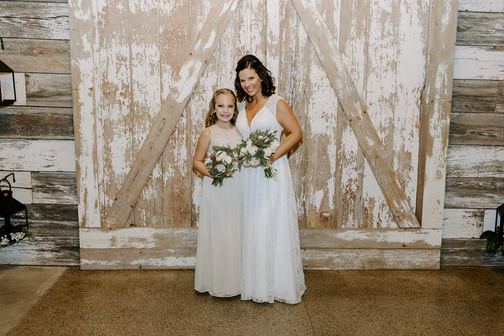 Cozy_Winter_Wedding_at_Intimate_Kansas_City_Missouri_Wedding_Venue_Varonnica&Skyler-180.jpg