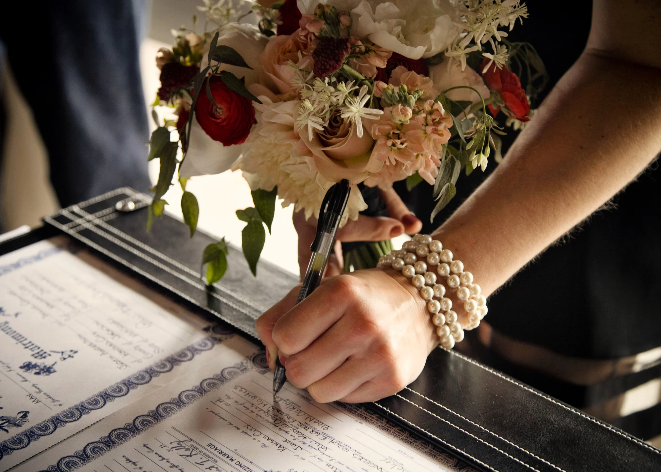 $849 - 60 MINUTE CHAPEL RENTAL SUMMER special + CAKEWALK "MINI" CEREMONY