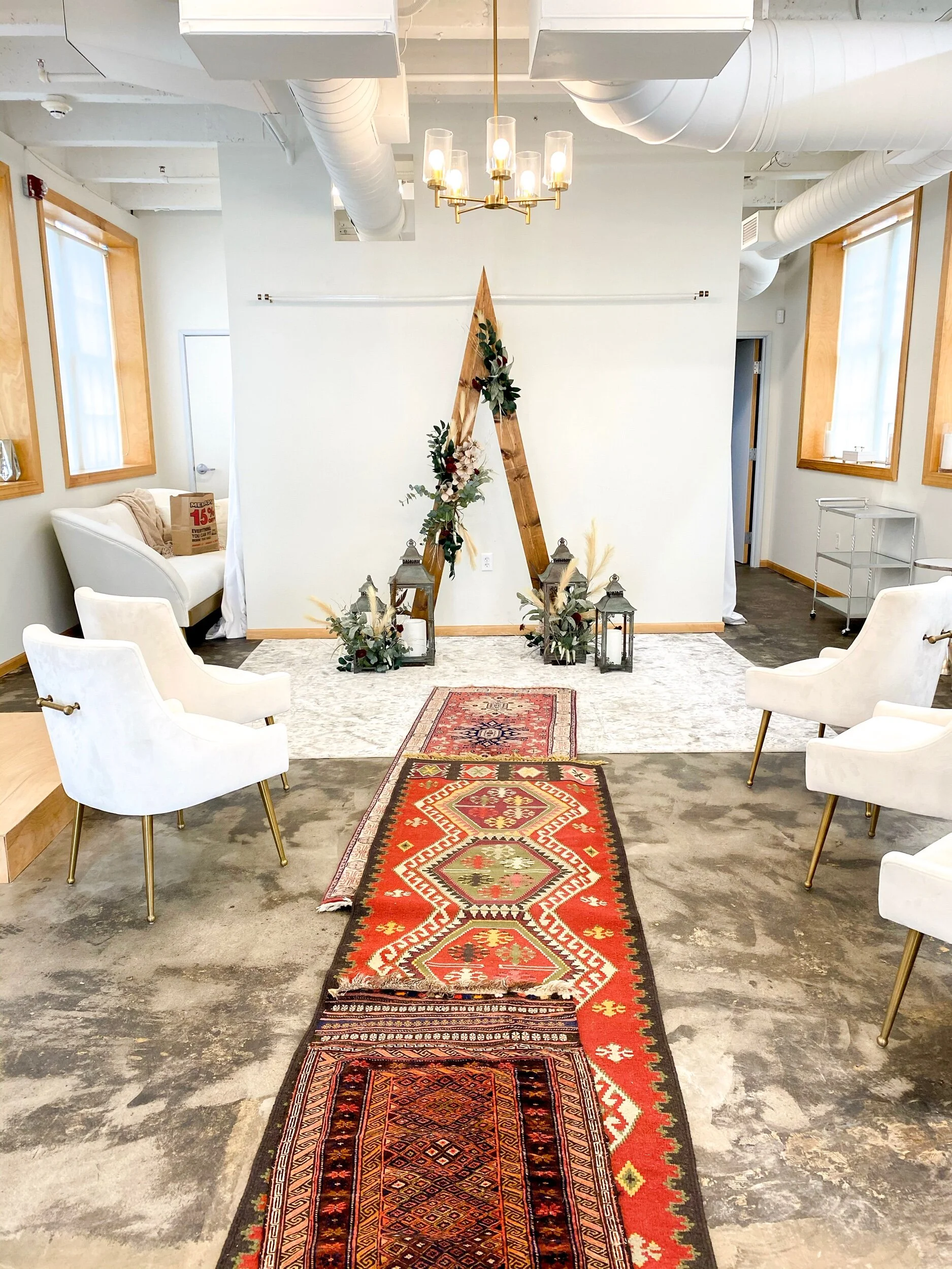 Introducing Mobile Weddings by ALTAR AND AISLE!