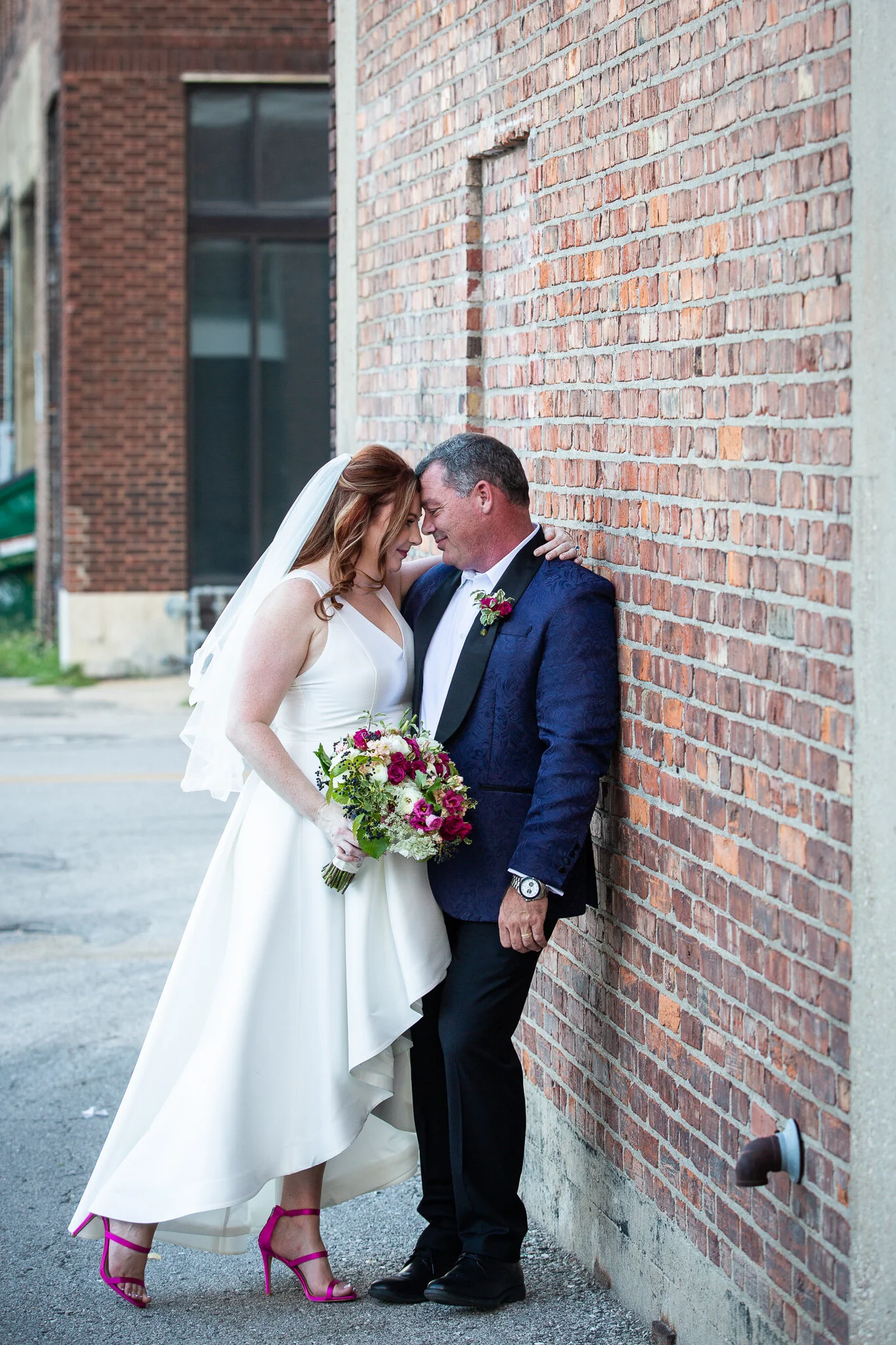 Maggie-Gulling-Des Moines-Iowa's-Best-Wedding-Photographer-and-Friend-For-Life-Anne Marie & John VX-239.jpg
