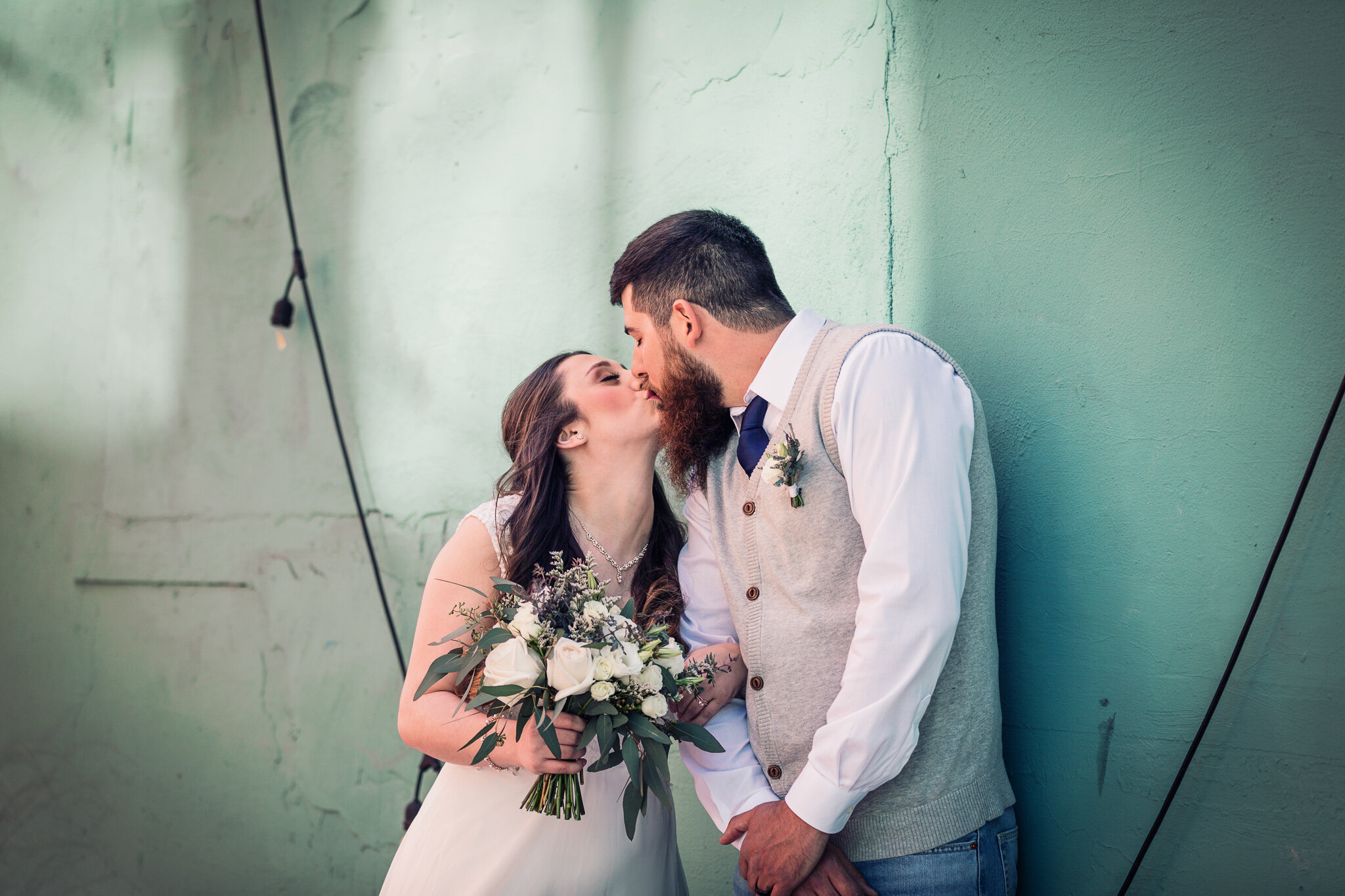 Maggie-Gulling-Des Moines-Iowa's-Best-Wedding-Photographer-and-Friend-For-Life-Brittany & Clint-200b.jpg