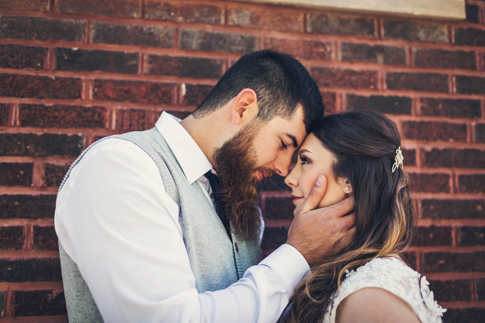 Maggie-Gulling-Des Moines-Iowa's-Best-Wedding-Photographer-and-Friend-For-Life-Brittany & Clint-246b.jpg