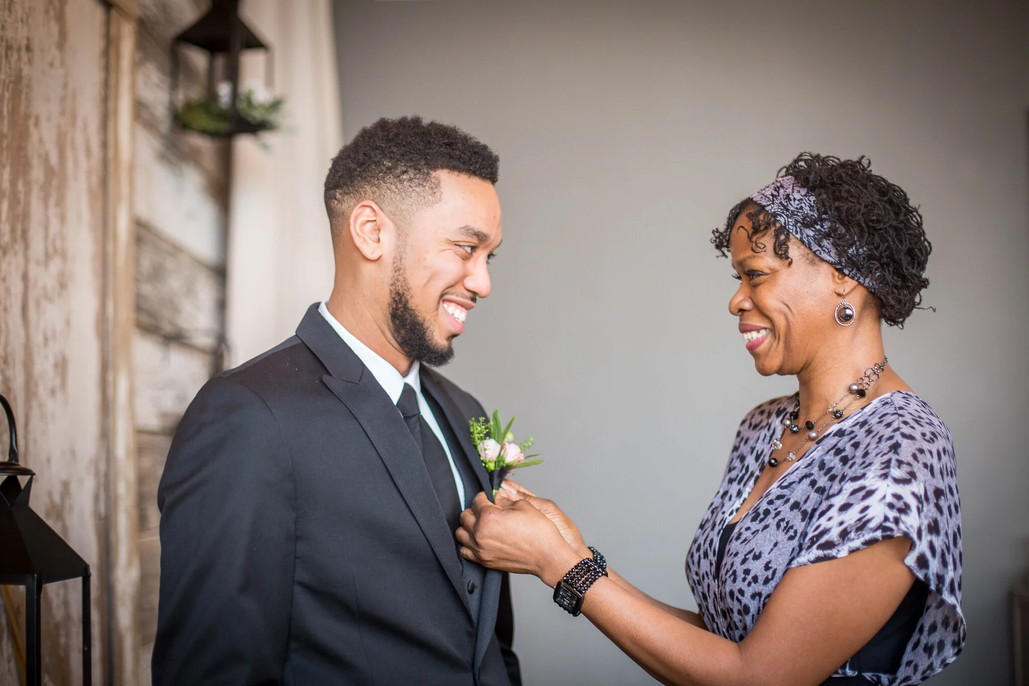 Maggie-Gulling-Des Moines-Iowa's-Best-Wedding-Photographer-and-Friend-For-Life-Madeline&Dalaino-041.jpg
