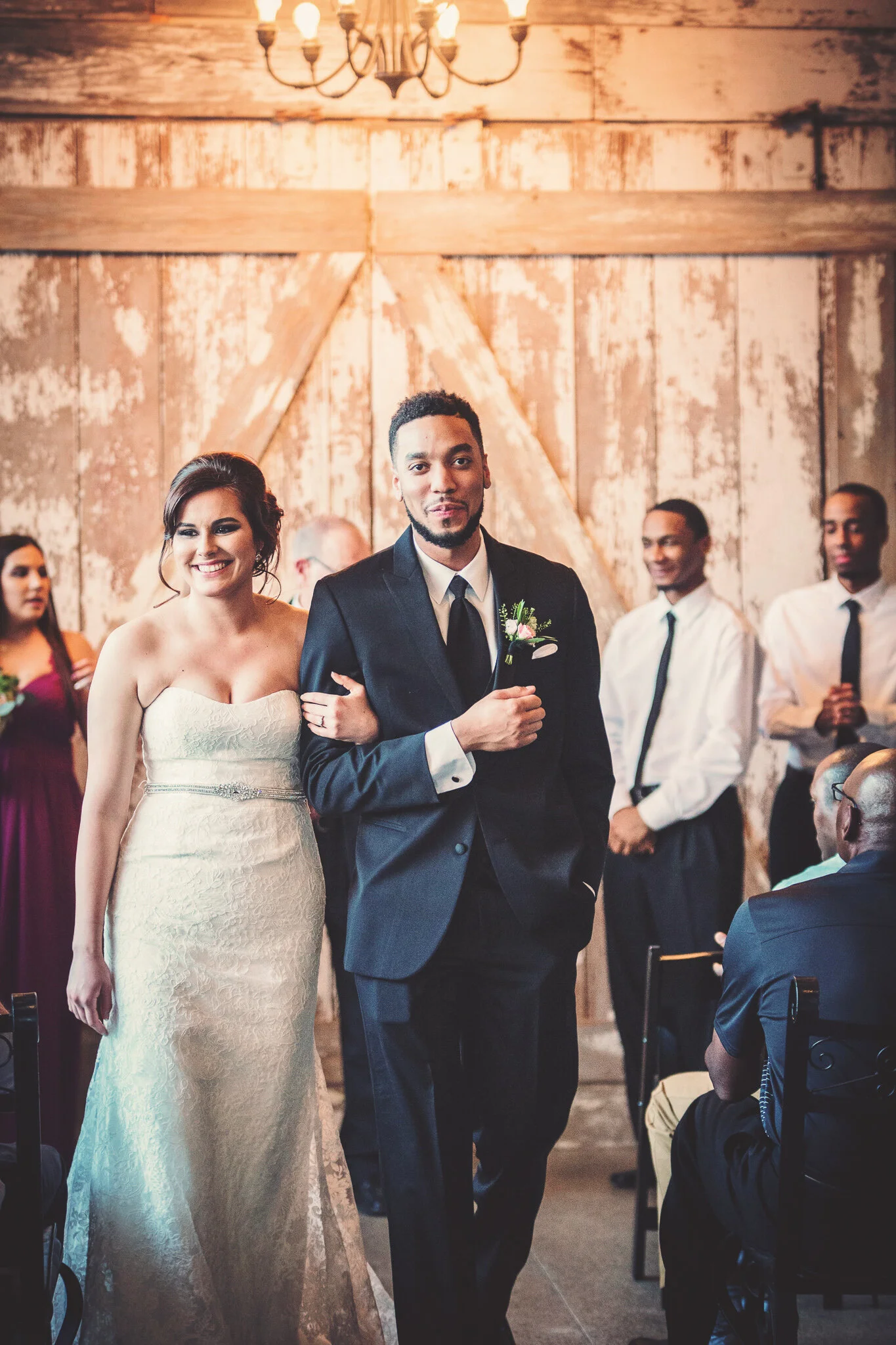 Maggie-Gulling-Des Moines-Iowa's-Best-Wedding-Photographer-and-Friend-For-Life-Madeline&Dalaino-133b.jpg