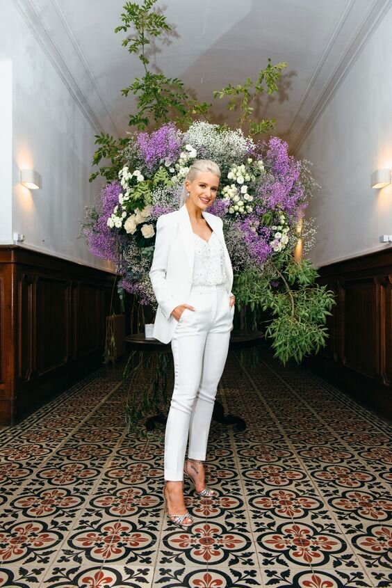 6 Ways to Wear a White Linen Suit - Sydne Style
