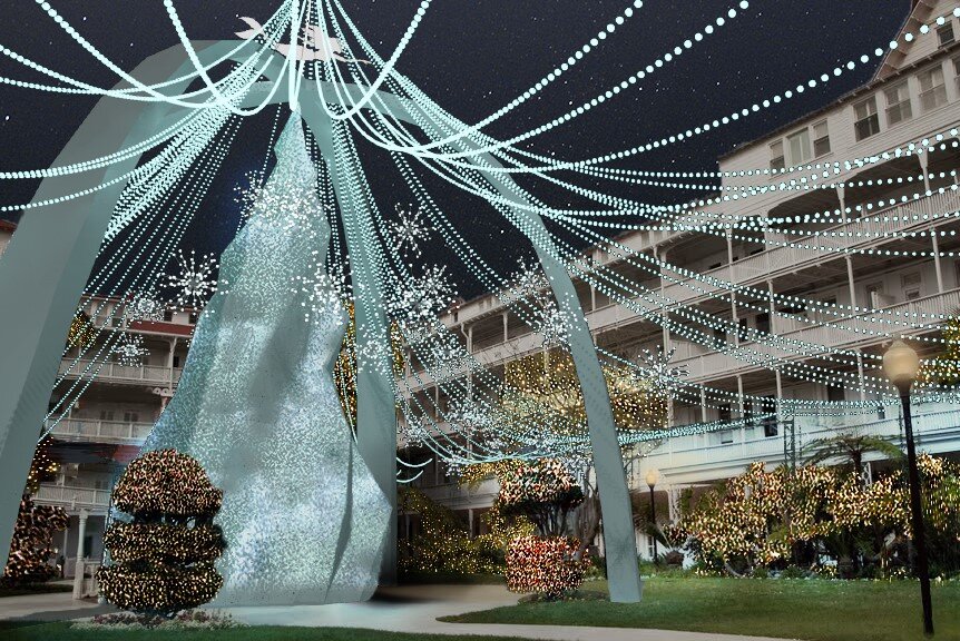 <span style="font-weight:bold"><p style="font-size:20px">Hotel Coronado - Christmas Tree</p></span>San Diego, California