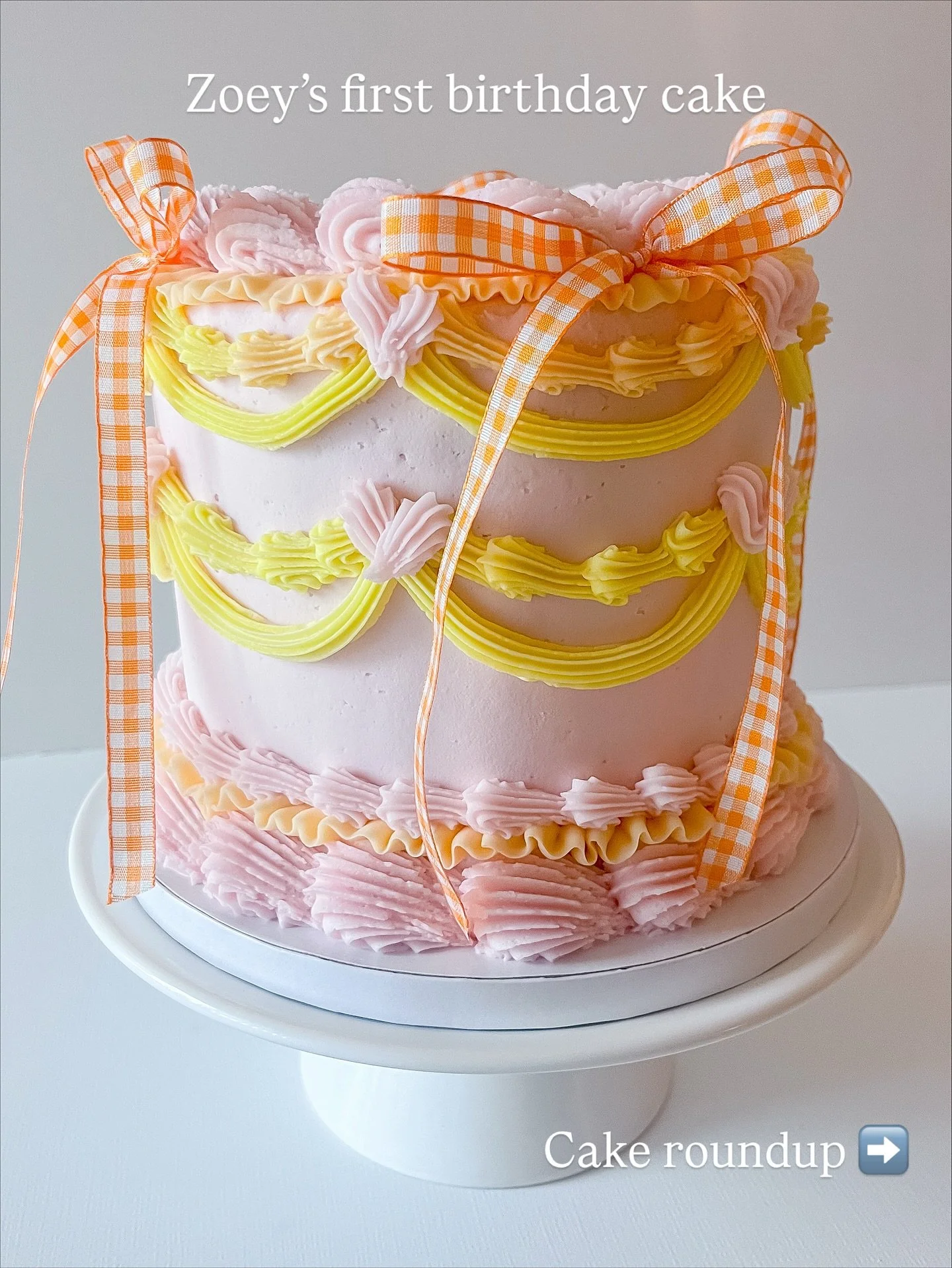 Cakes + cookies that have left my kitchen the past couple months 💛

Can you imagine just how good that Twix cake is? 👀

#westpalmbeach #customcakes #customcookies #shoplocal #femaleentrepreneur #homebaker