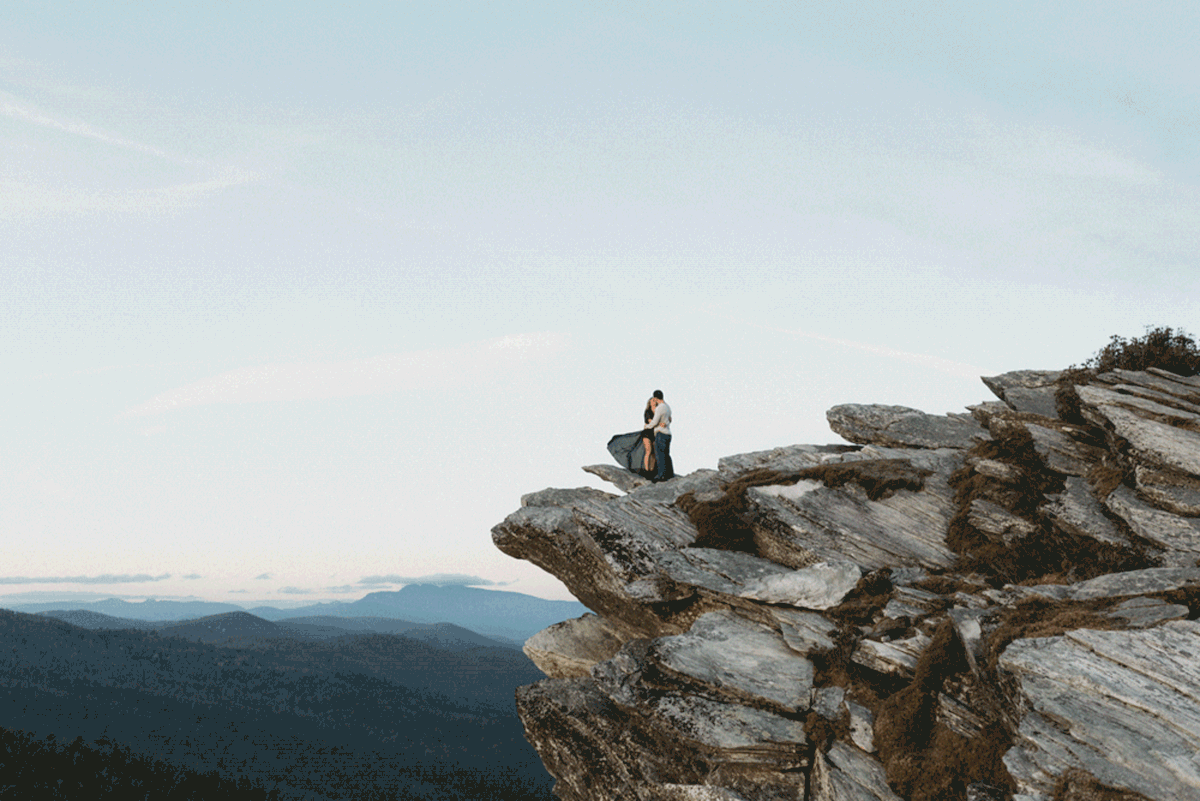 ezgif.com-resize.gif