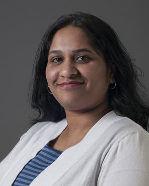 Himani_Headshot_Final.jpg