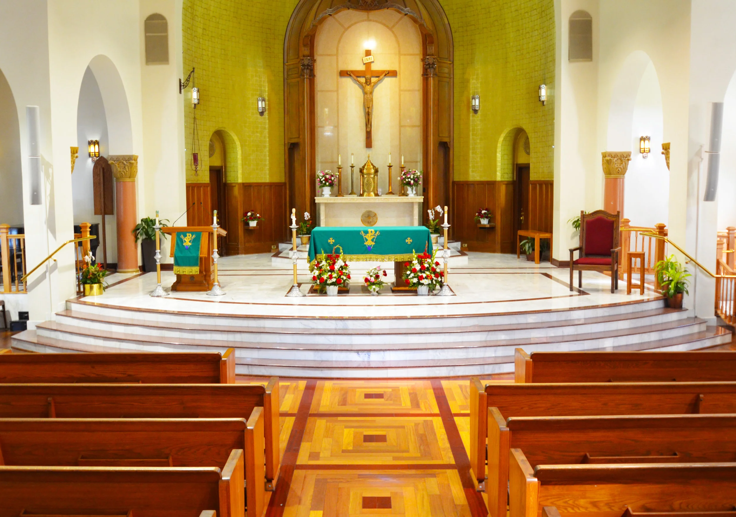 Altar.2.jpg