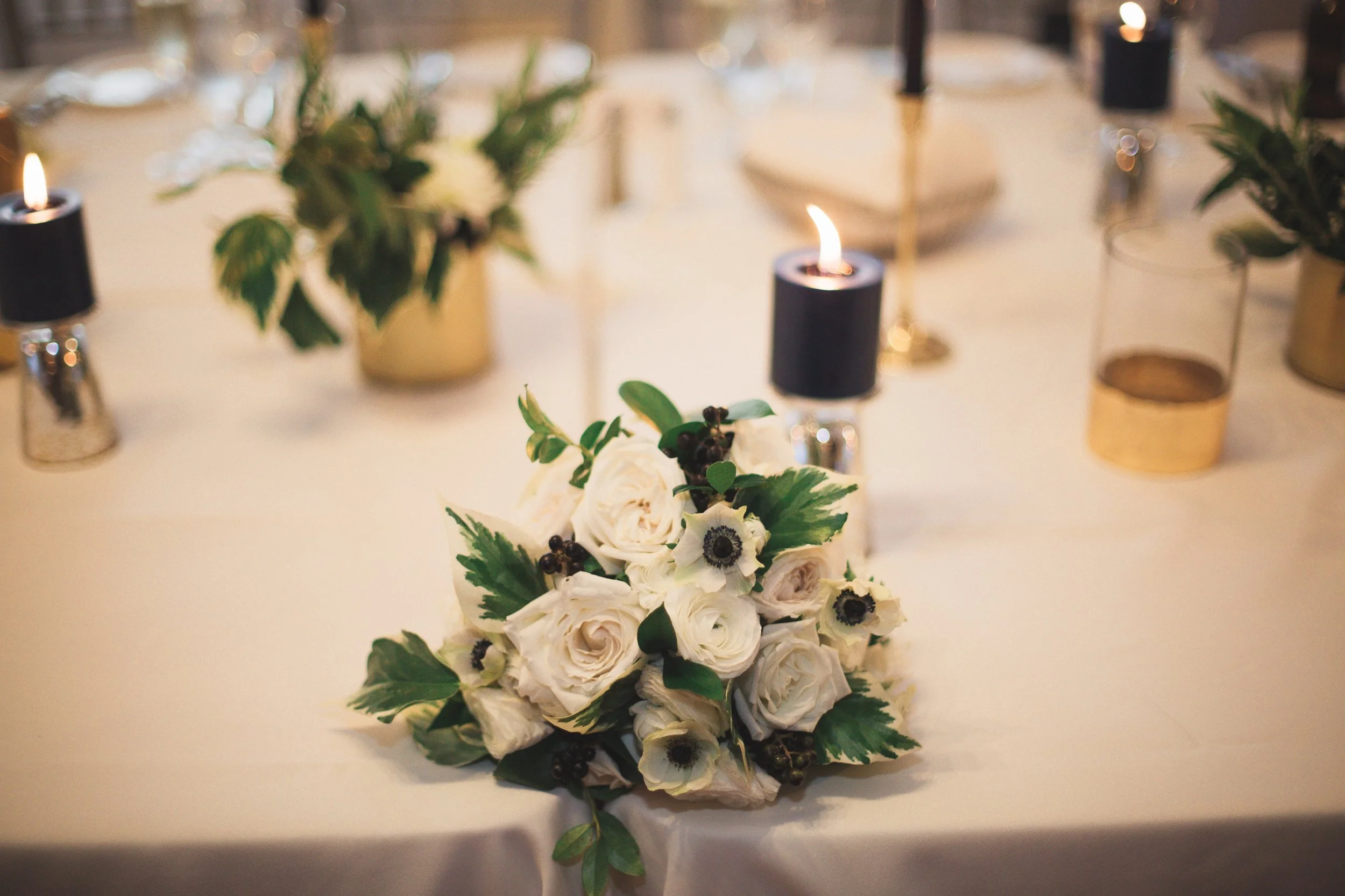 Floral table decor.jpeg