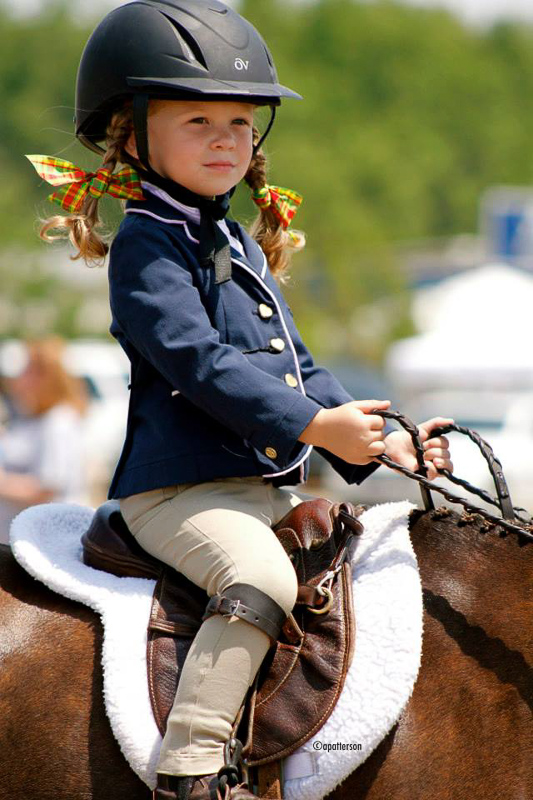 Elle Boyd showing off her equitation in the Leadline class