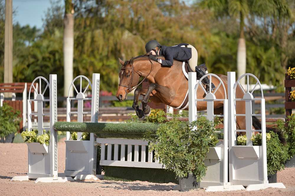 Maddy Thatcher and Early Applause - Photo courtesy of The Book LLC