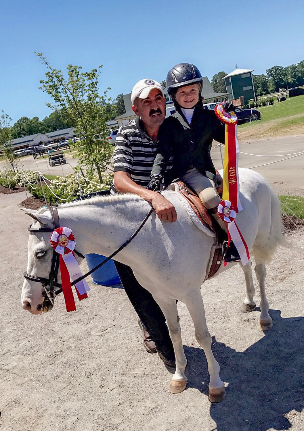 Elle Boyd and Alberto Ramirez celebrate the tricolor!