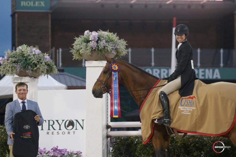 Liza Boyd and Clemens won the USHJA International Hunter Derby at Tryon