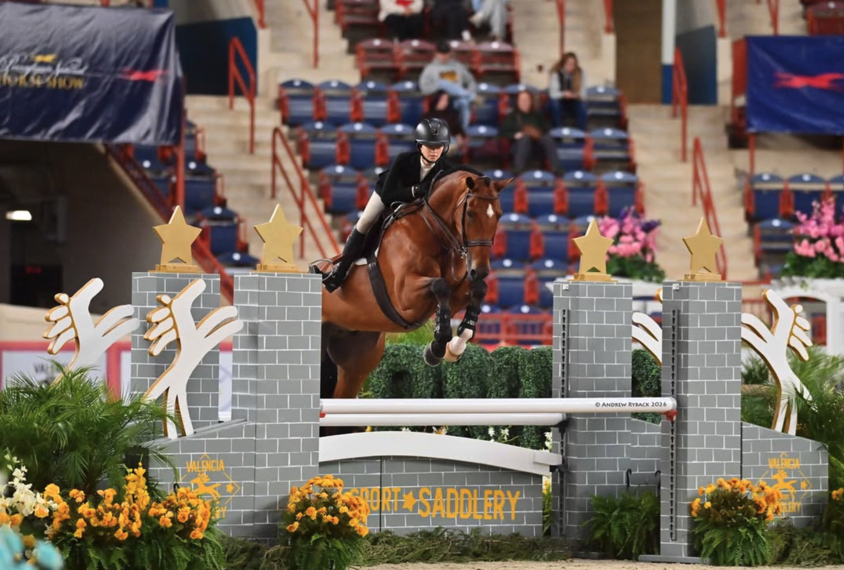 Elle Boyd Delivers in USEF/Valencia Saddlery Hunter Seat Medal Finals 