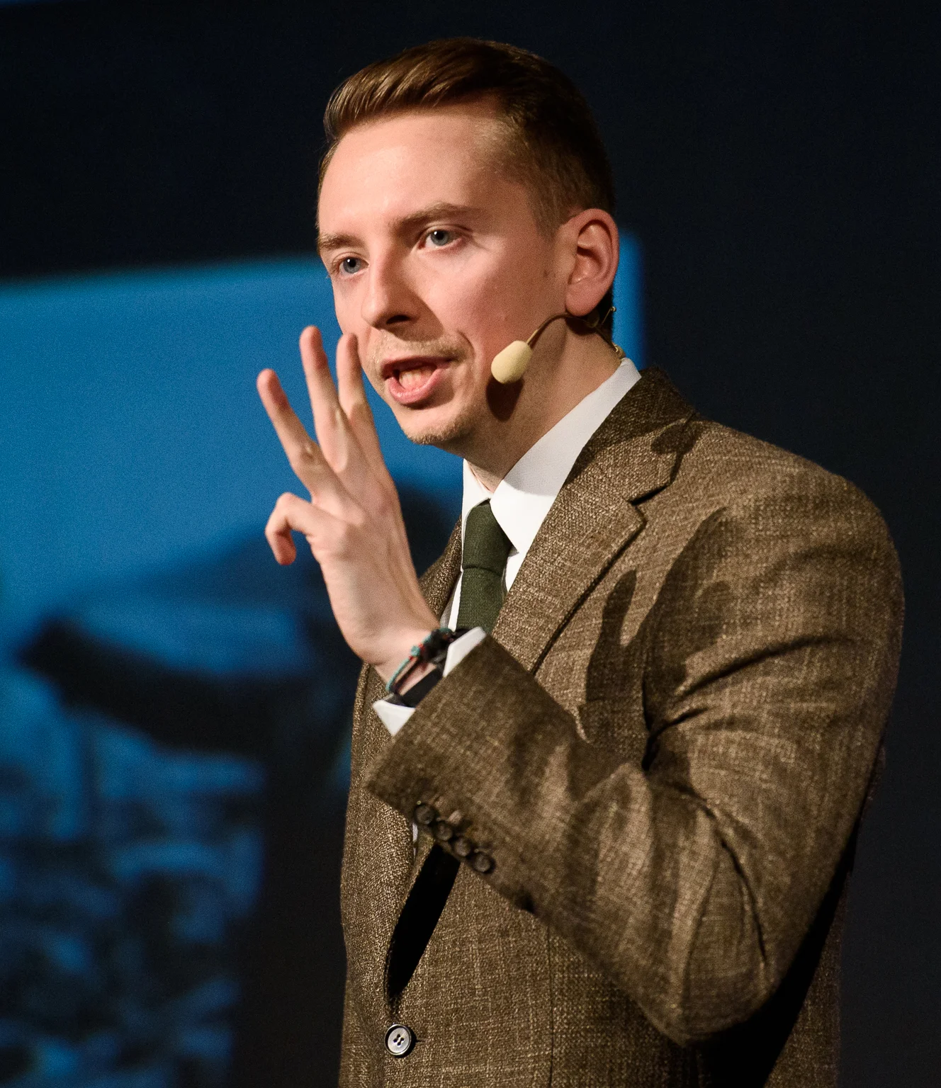 x Paul Olteanu - Public Speaking TEDx.jpg