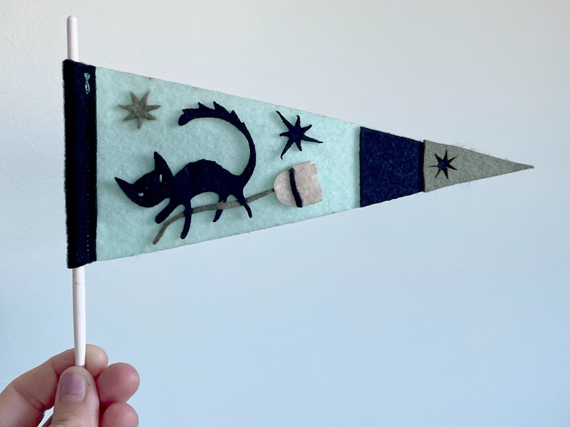 Halloween%2BMini%2BPennants_6554%2B2%2Bcopy.jpg