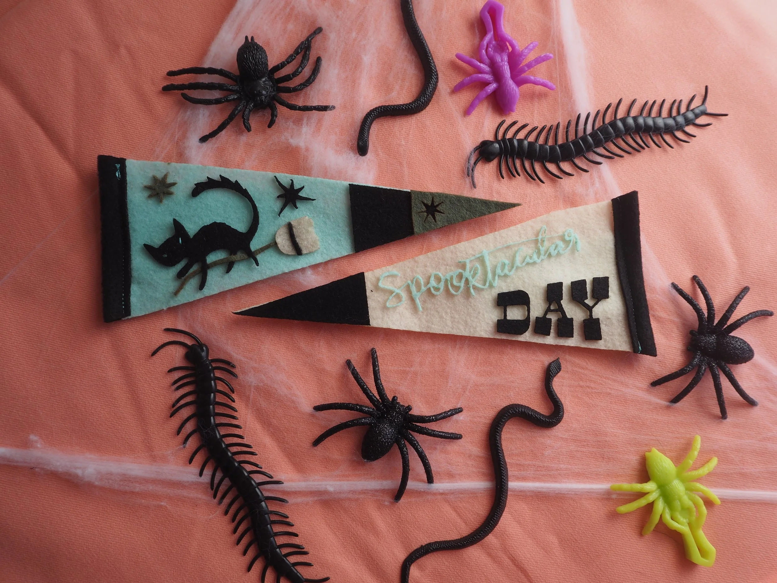 Halloween Pennants300008.JPG