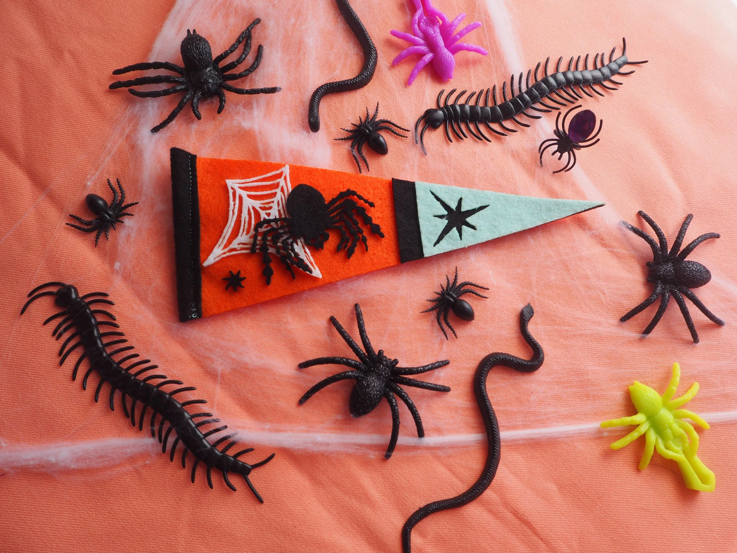 Halloween Pennants300010.JPG