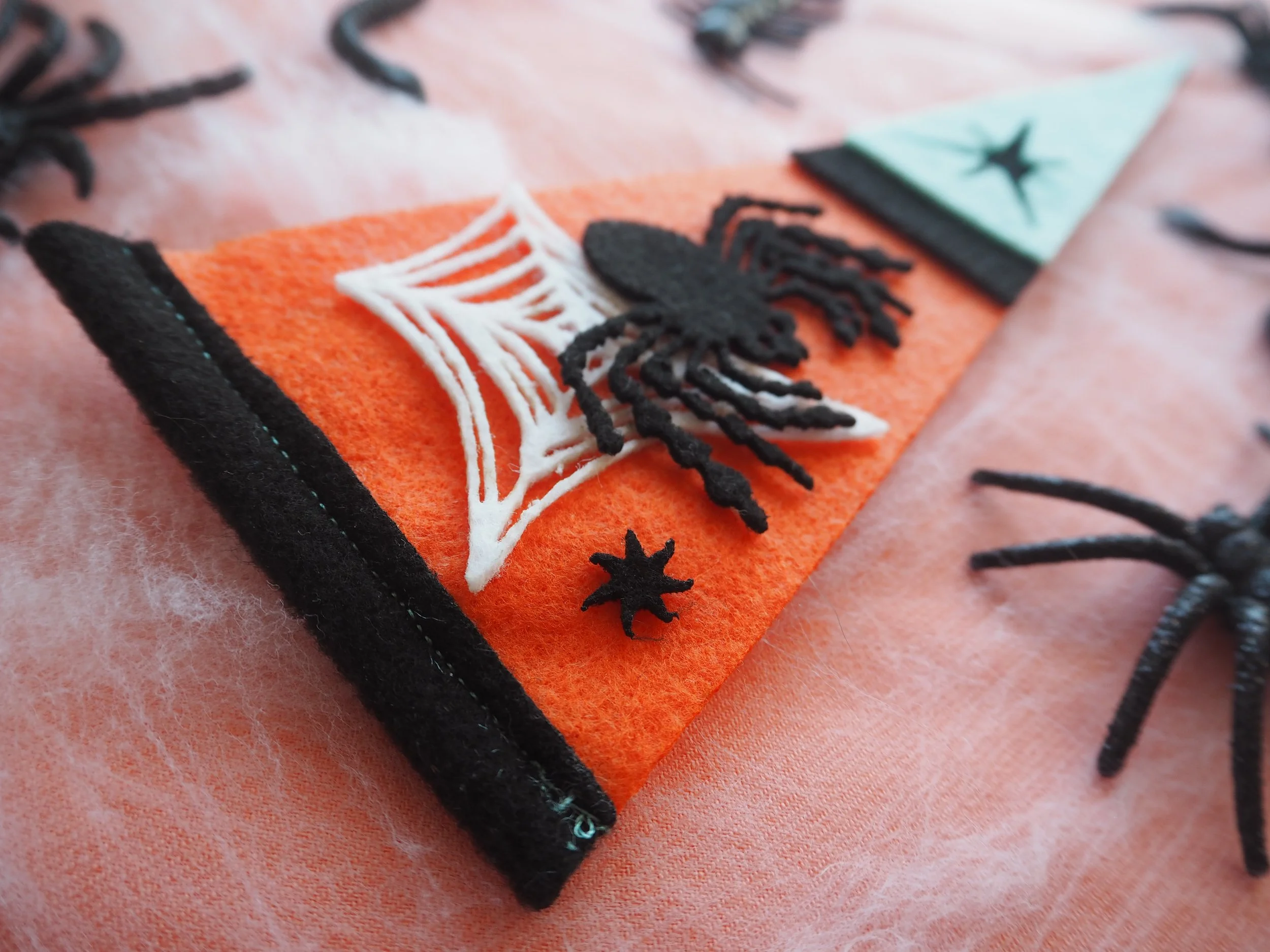 Halloween Pennants300006.JPG