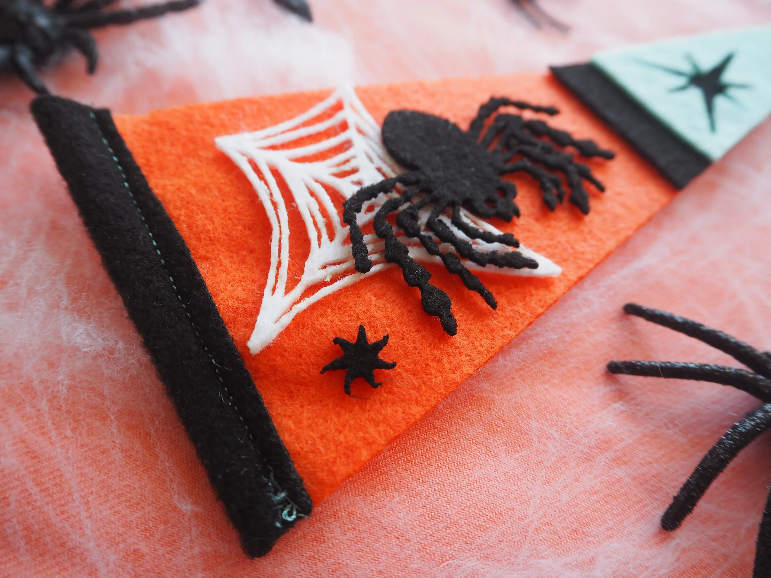Halloween Pennants300003.JPG