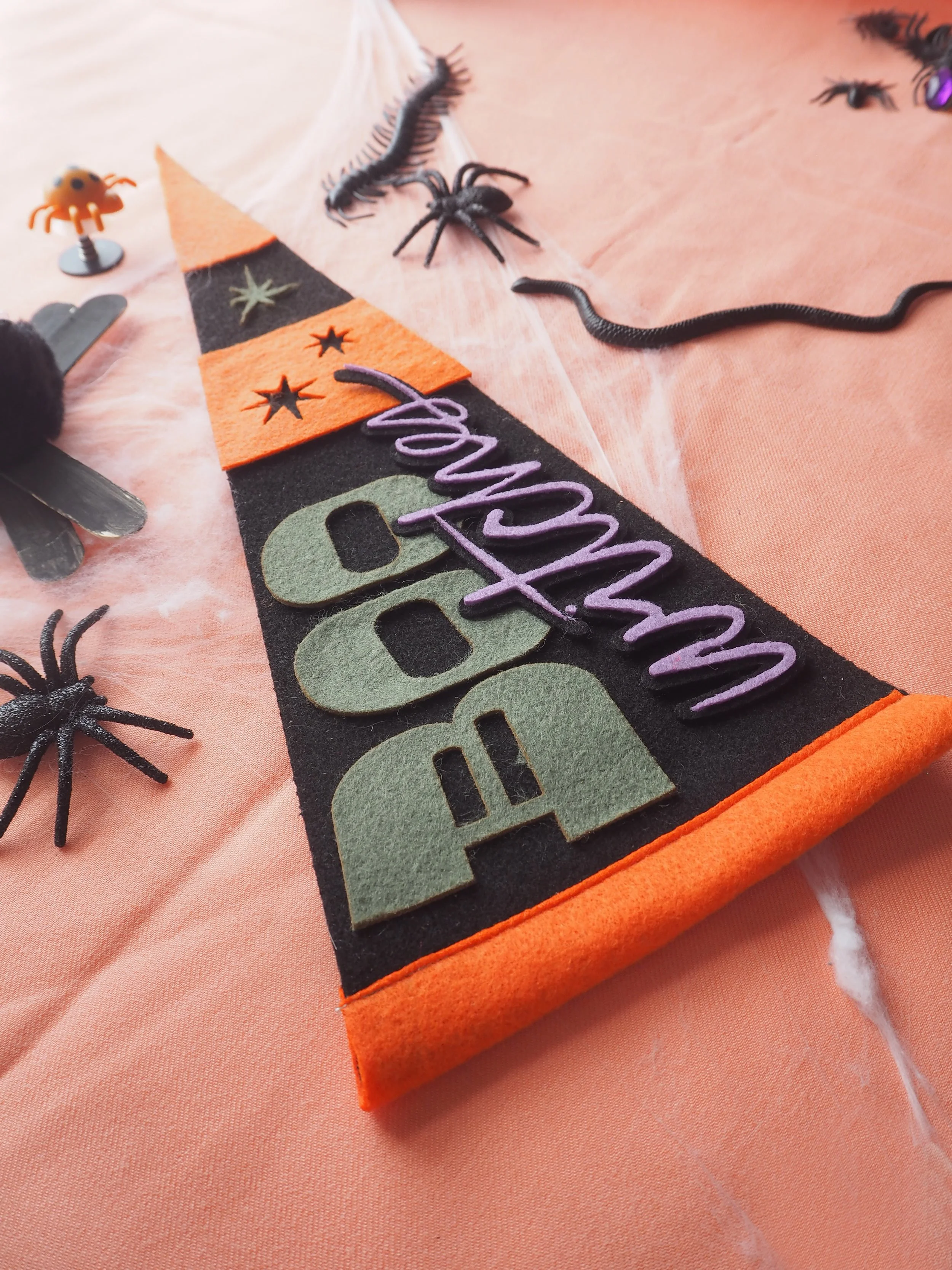 Halloween Pennants300022.JPG
