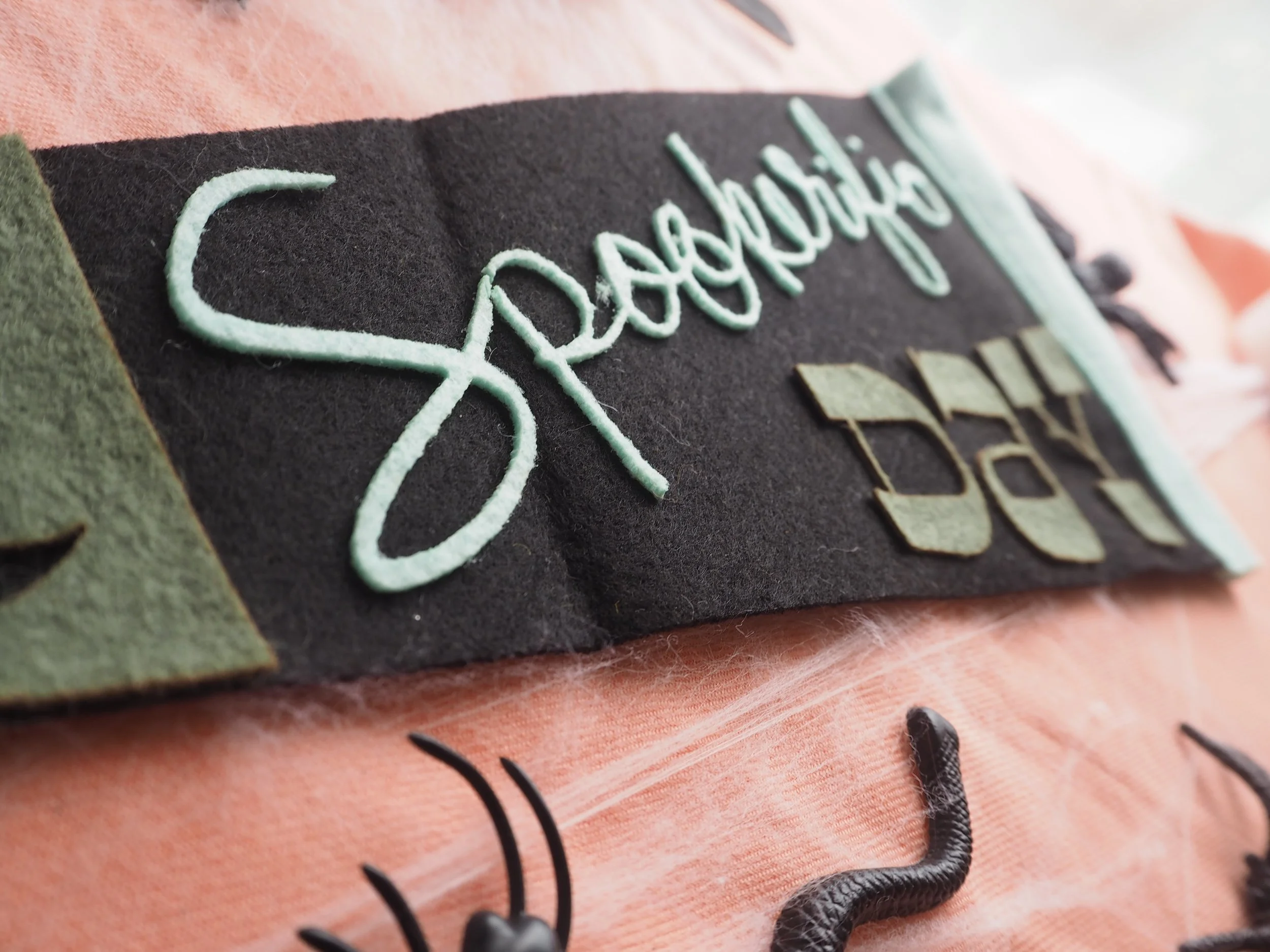 Halloween Pennants300032.JPG