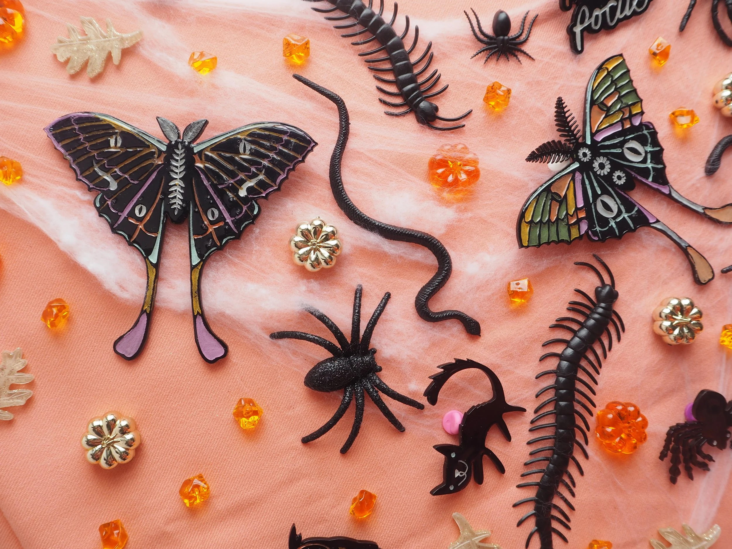 Halloween Pins050123.JPG