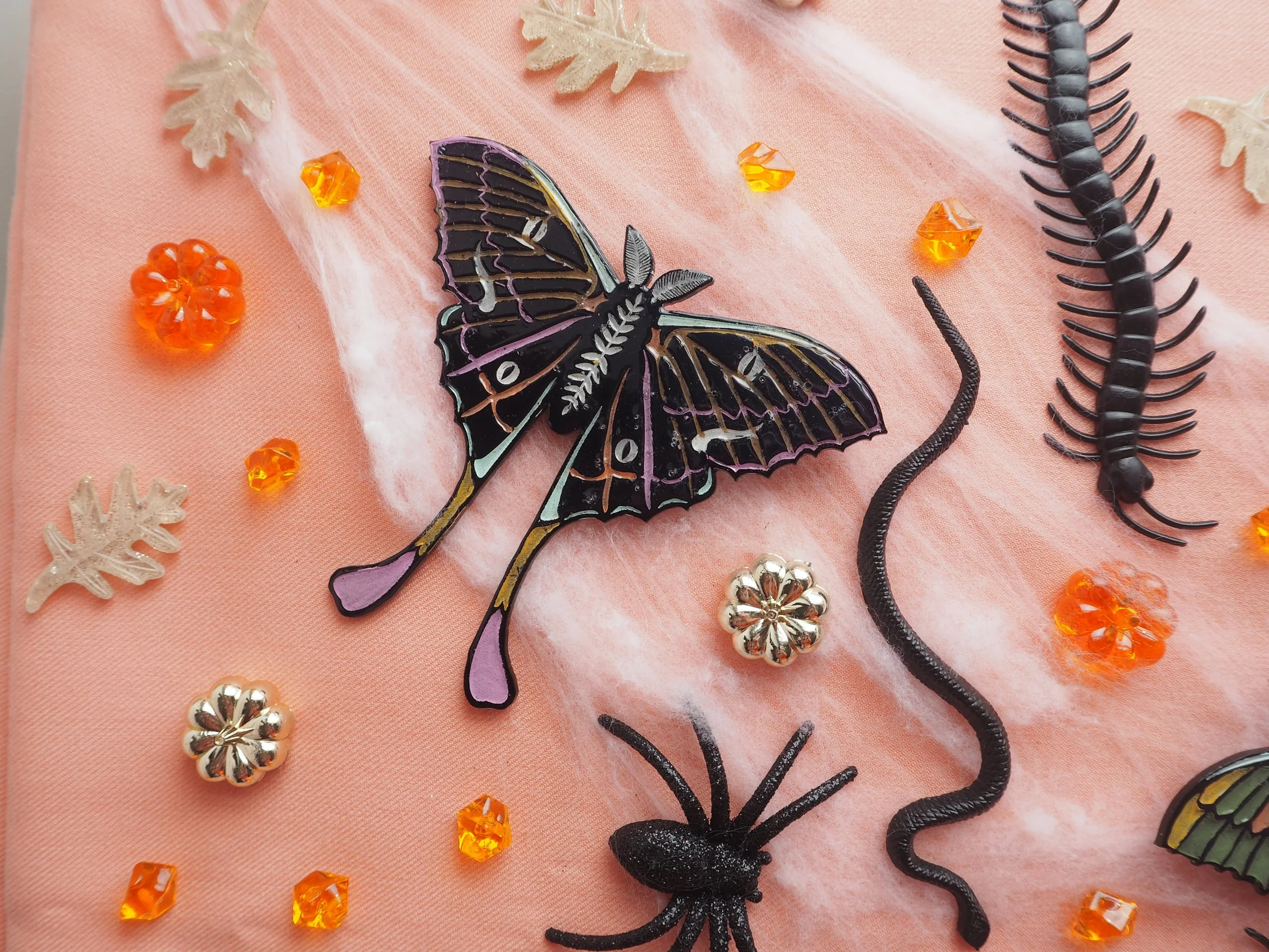 Halloween Pins050124.JPG