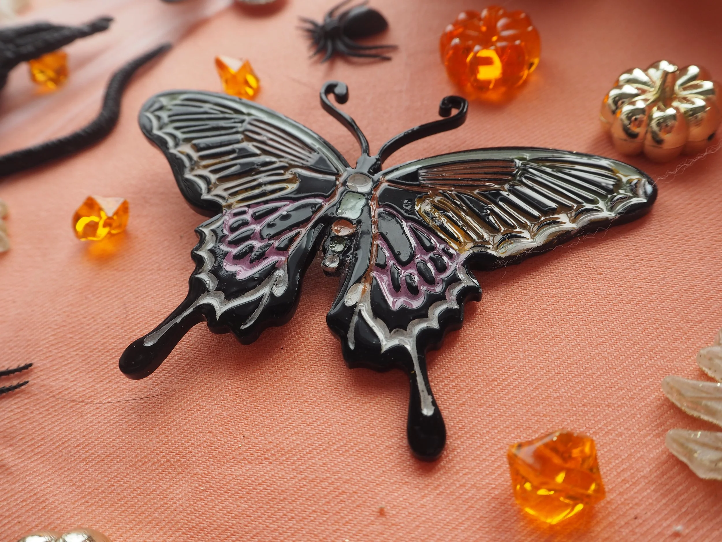 Halloween Pins050152.JPG